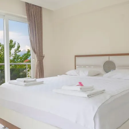 Вилла Region Random Villas By Lookbookholiday